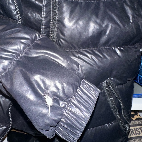 Kids black authentic Moncler Coat - Picture 4 of 7